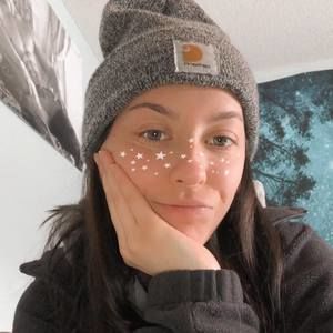 Meet your Posher, Carlee